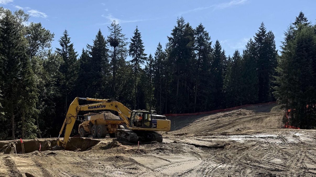 Deep shored excavation for a utility vault
